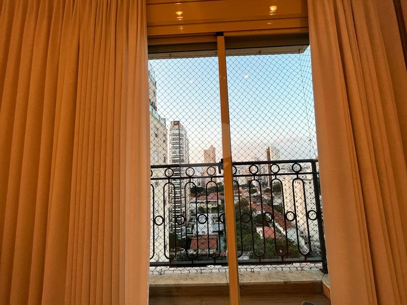 Apartamento à venda com 4 suítes em Santana, São Paulo, SP