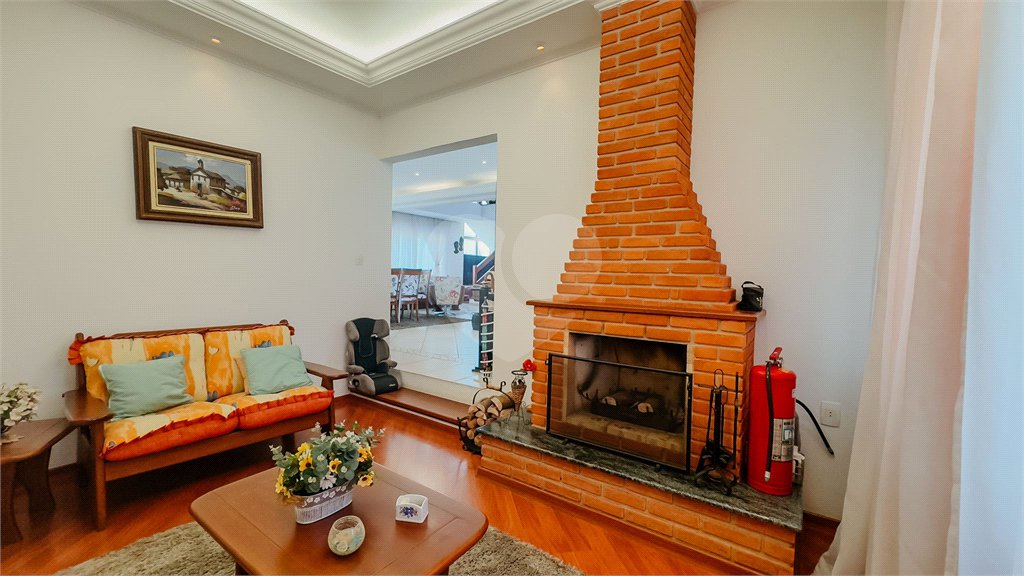 Casa à venda com 4 suítes no condomínio Monte Belo, Salto - SP