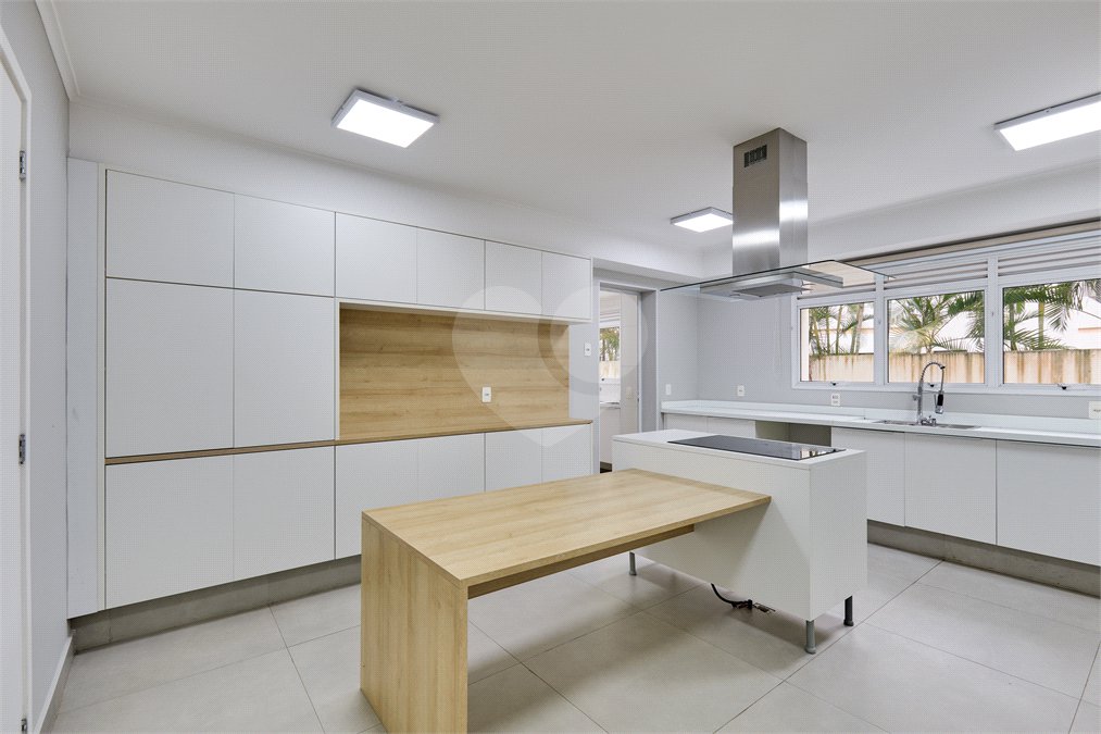 Apartamento à venda com 4 quartos, sendo 3 suítes, em Granja Julieta, São Paulo, SP