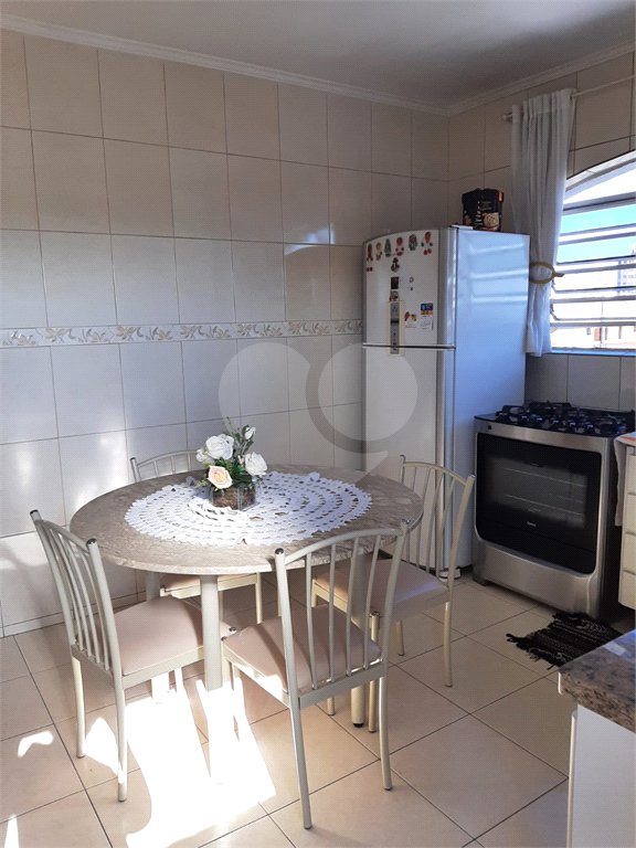 Sobrado à venda com 4 quartos, sendo 2 suítes, em Jardim Ester, São Paulo, SP