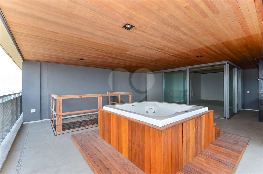 Apartamento à venda com 4 suítes em Jardim das Acácias, São Paulo, SP