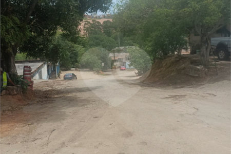 Terreno à venda com 1 suíte em Sítio Areião, São Paulo, SP
