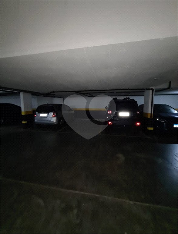 Apartamento à venda com 3 quartos, sendo 1 suíte,  em Alto da Boa Vista, São Paulo, SP