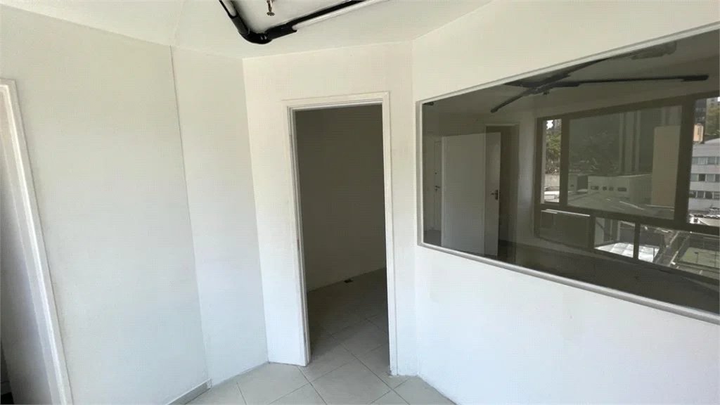 Sala à venda em Jardim Caboré, São Paulo, SP