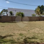 Apartamento no Condomínio Mont Azul.