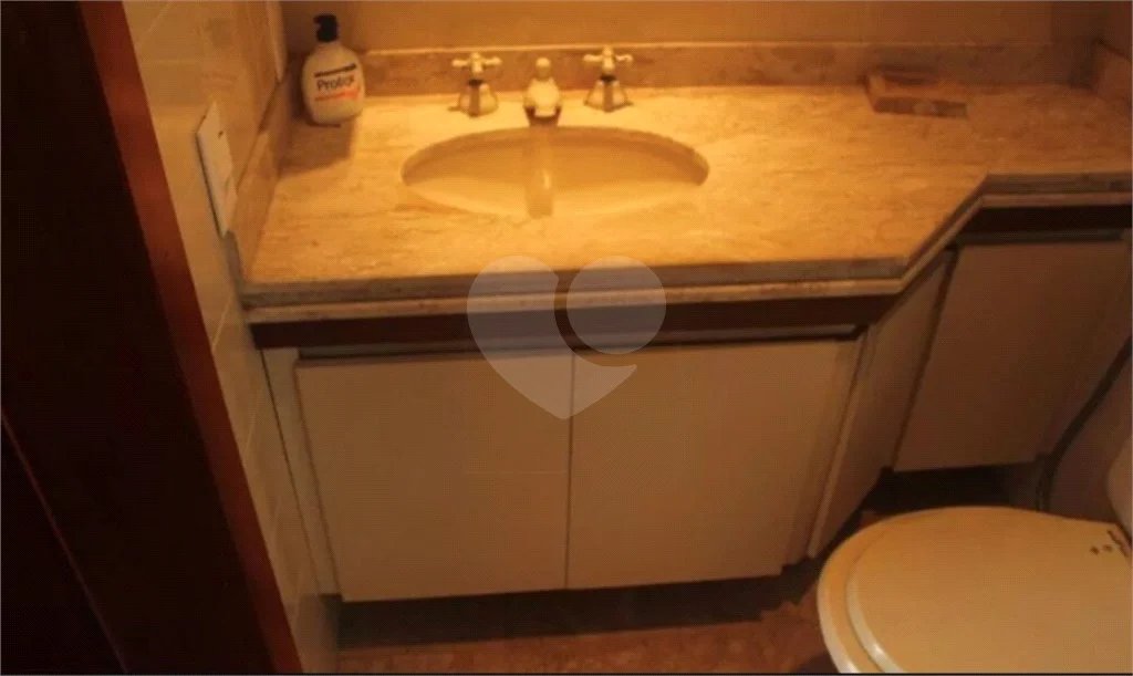 Cobertura com 130m², 3 quartos, sendo 2 suítes, 2 garagens, à venda no Jardim Marajoara