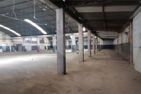 Excelente Galpão Industrial e Comercial em Jundiaí com AVCB e Zoneamento ZR3