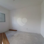 APARTAMENTO À VENDA- 01 DORMITÓRIO COM QUINTAL - 01 VAGA MOTO COM SACADA