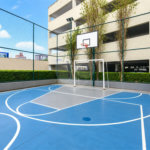 Apartamento com 2 dormitórios e 1 vaga em Nova Petrópolis, com piscina, academia, brinquedoteca, churrasqueira e portaria 24 horas. Excelente localização.