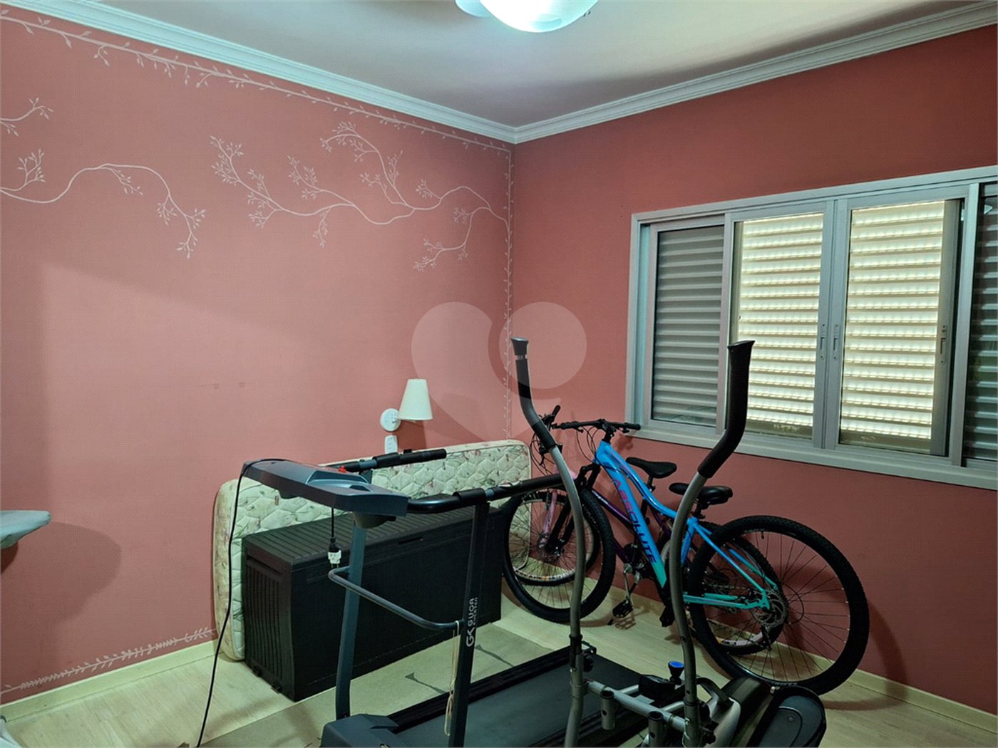 Chácara à venda com 3 quartos, sendo 1 suíte, em Chácara de Recreio Jardim Alvorada, Botucatu, SP
