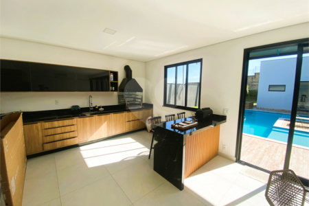 Casa à venda com 3 suítes no condomínio Saint Patrick, Sorocaba - SP
