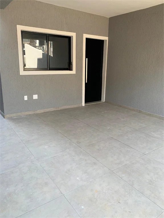 Casa à venda com 3 quartos, sendo 1 suíte, no condomínio Villa D'este, Cotia - SP