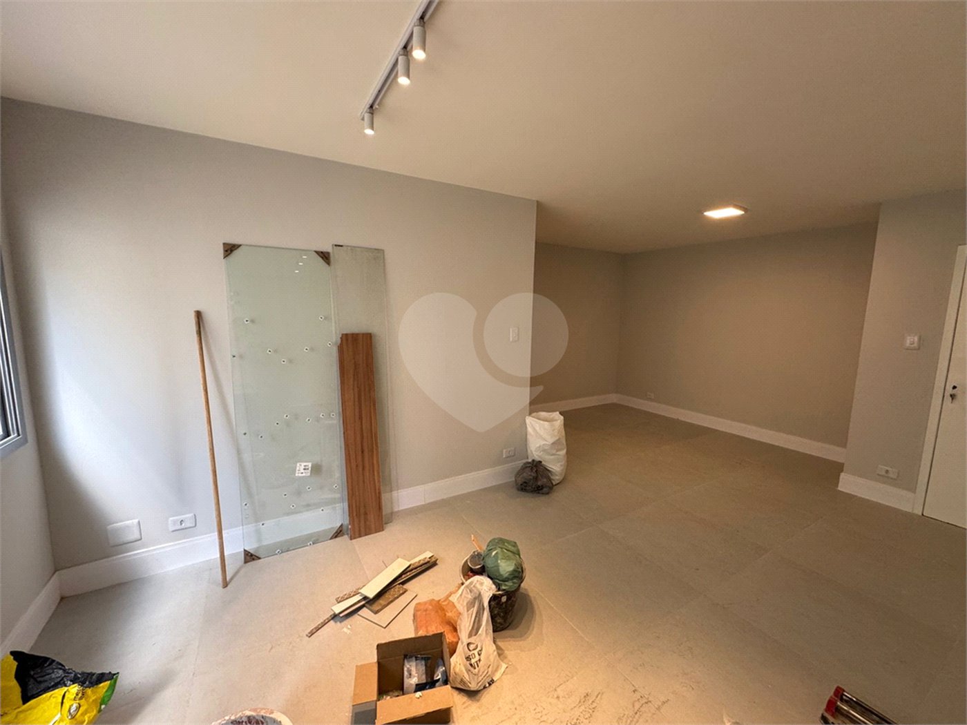 Apartamento à venda com 3 quartos, sendo 1 suíte, em Consolação, São Paulo, SP