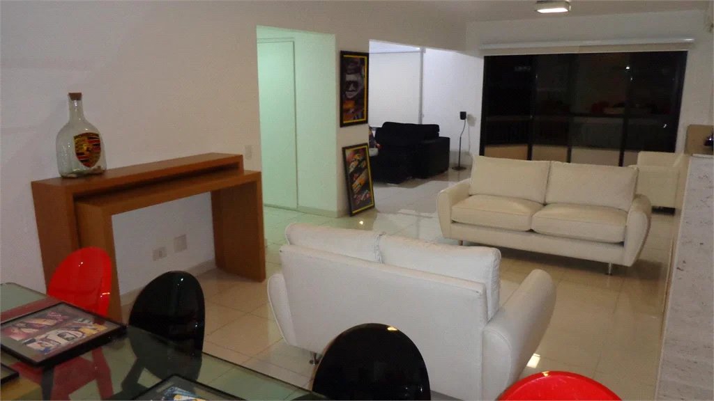 Apartamento à venda com 3 suítes em Vila Andrade, São Paulo, SP