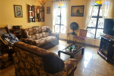 Casa à venda ou para alugar com 5 quartos, sendo 2 suítes,  em Jardim Europa, Sorocaba, SP