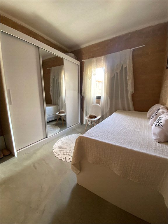 Casa à venda com 5 quartos, sendo 3 suítes,  em Jardim dos Pinheiros, Atibaia, SP