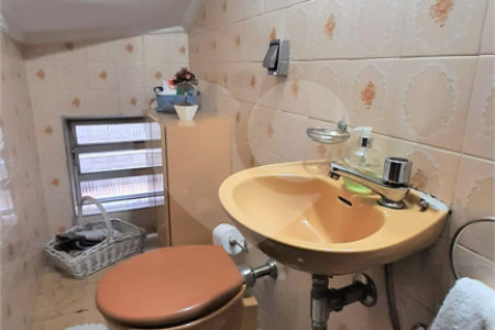 Casa à venda com 3 quartos, sendo 1 suíte, em Campo Grande, São Paulo, SP