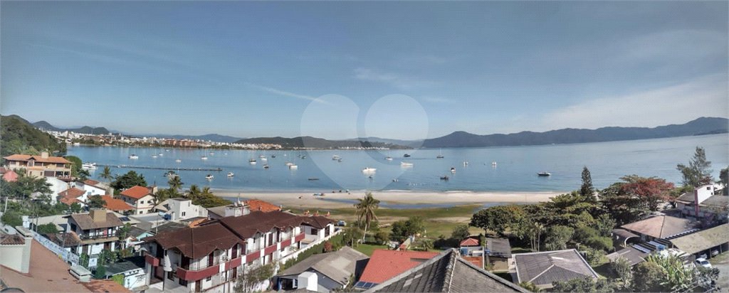 Apartamento à venda com 3 quartos, sendo 1 suíte, em Jurerê, Florianópolis, SC