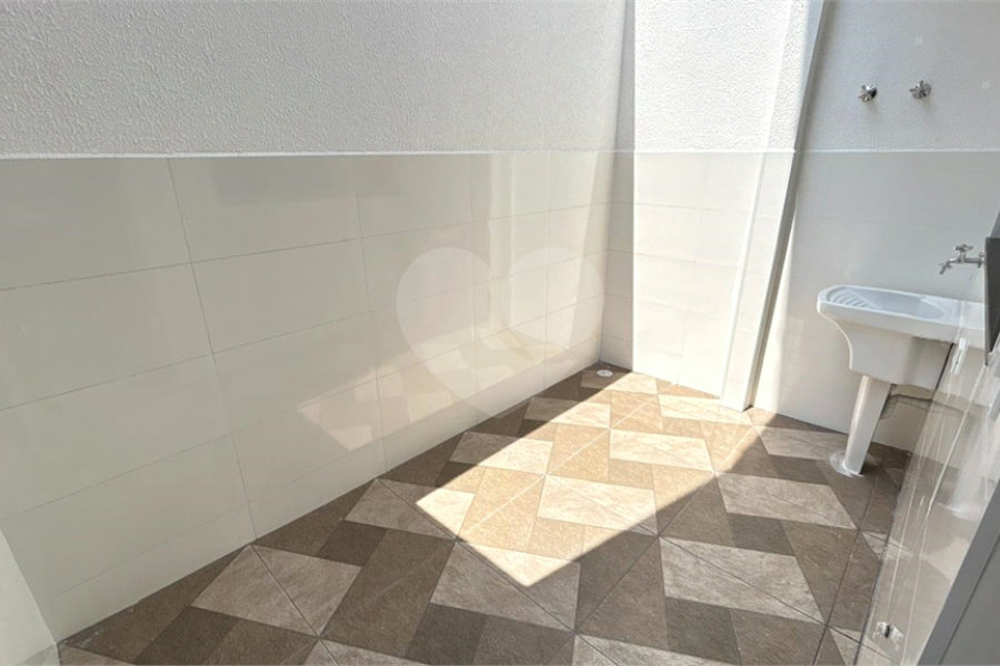 Sobrado à venda com 3 quartos, sendo 1 suíte, em Vila Isolina Mazzei, São Paulo, SP