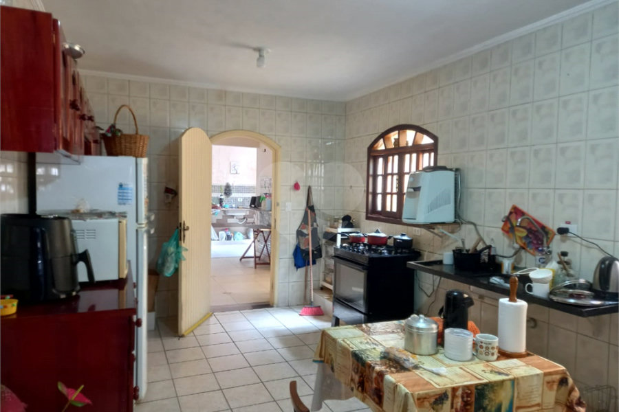 Sobrado à venda com 3 quartos, sendo 1 suíte, em Tremembé, São Paulo, SP