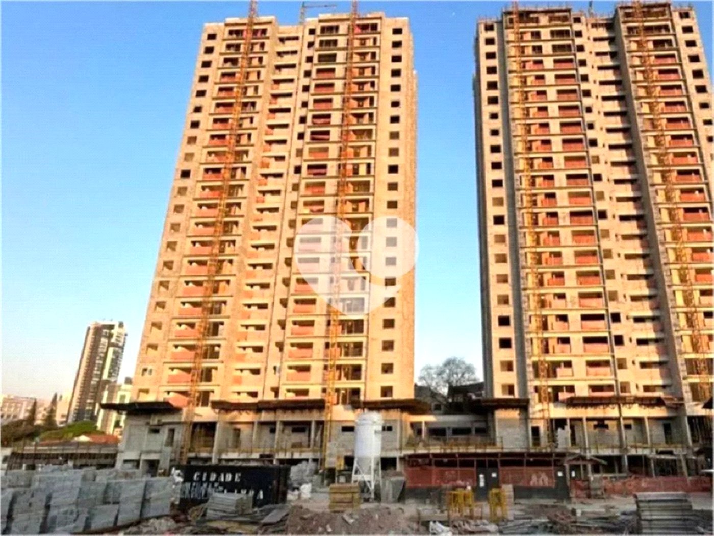 Apartamento à venda com 3 quartos, sendo 1 suíte, em Vila Regente Feijó, São Paulo, SP