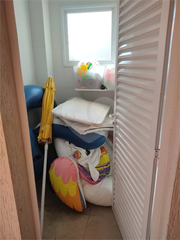 Casa à venda com 3 suítes no condomínio Estância Marambaia, Vinhedo - SP