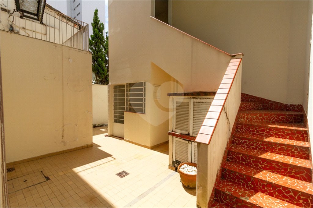 Sobrado à venda com 3 quartos, sendo 1 suíte, em Vila Olímpia, São Paulo, SP
