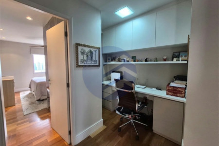 Apartamento à venda com 3 quartos, sendo 3 suítes, em Lar São Paulo, São Paulo - SP