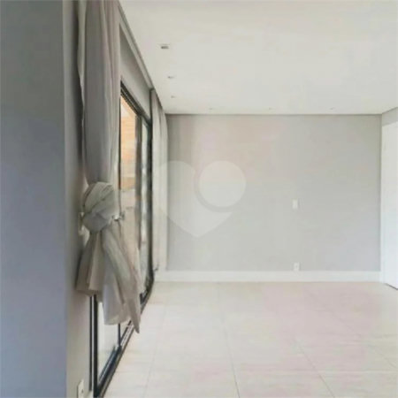Apartamento à venda com 3 quartos, sendo 1 suíte,  em Cidade São Francisco, São Paulo, SP