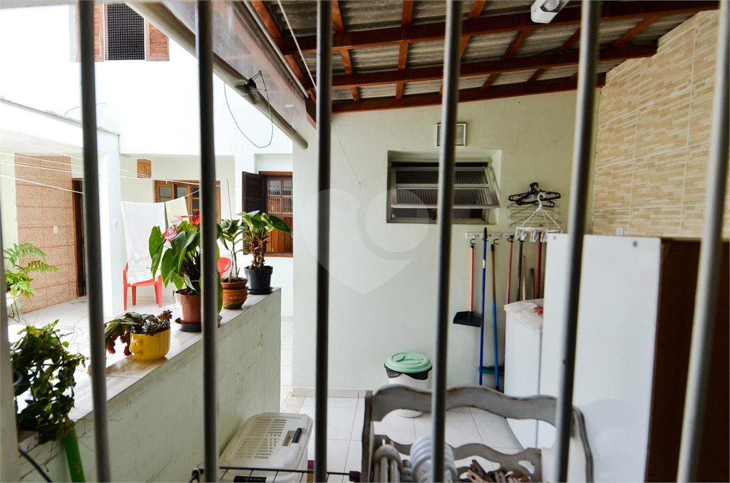Casa à venda com 4 quartos, sendo 1 suíte, em Jardim Nova Taboão, Guarulhos, SP