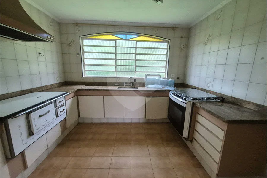 Sobrado à venda ou para alugar com 3 suítes em SERRA DA CANTAREIRA, Mairiporã, SP