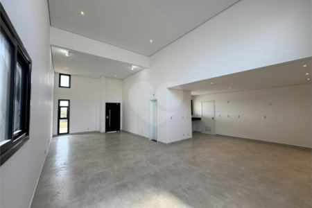 Casa à venda com 3 quartos, sendo 1 suíte, no condomínio Alphaville Castelo, Itu - SP