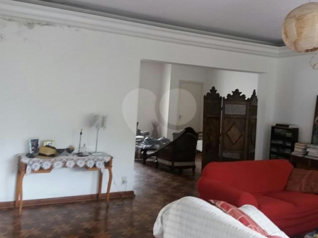 Casa à venda com 6 quartos, sendo 3 suítes,  em Jardim São Bento, São Paulo, SP