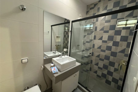 Casa Térrea à venda com 3 quartos, sendo 1 suíte, em Vila Madalena, São Paulo, SP