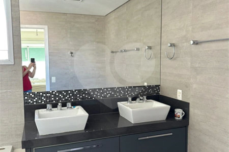 Apartamento à venda com 3 suítes em Vila Suzana, São Paulo, SP