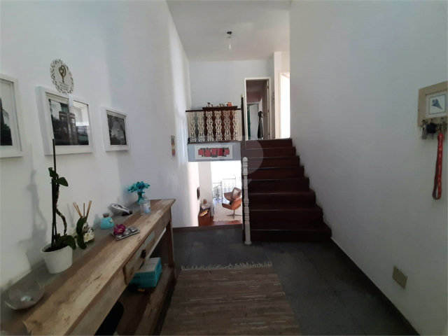 Sobrado à venda com 3 quartos, sendo 1 suíte,  em Chácara Monte Alegre, São Paulo, SP