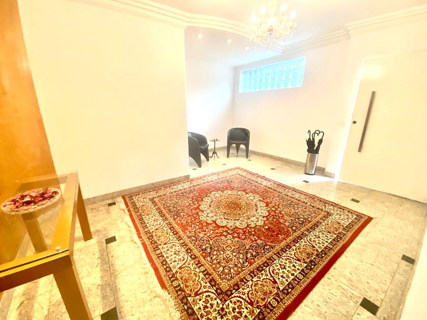 Casa à venda com 5 quartos, sendo 2 suítes, em Indianópolis, São Paulo, SP