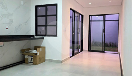 Sobrado à venda com 3 quartos, sendo 1 suíte,  em Vila Gumercindo, São Paulo, SP