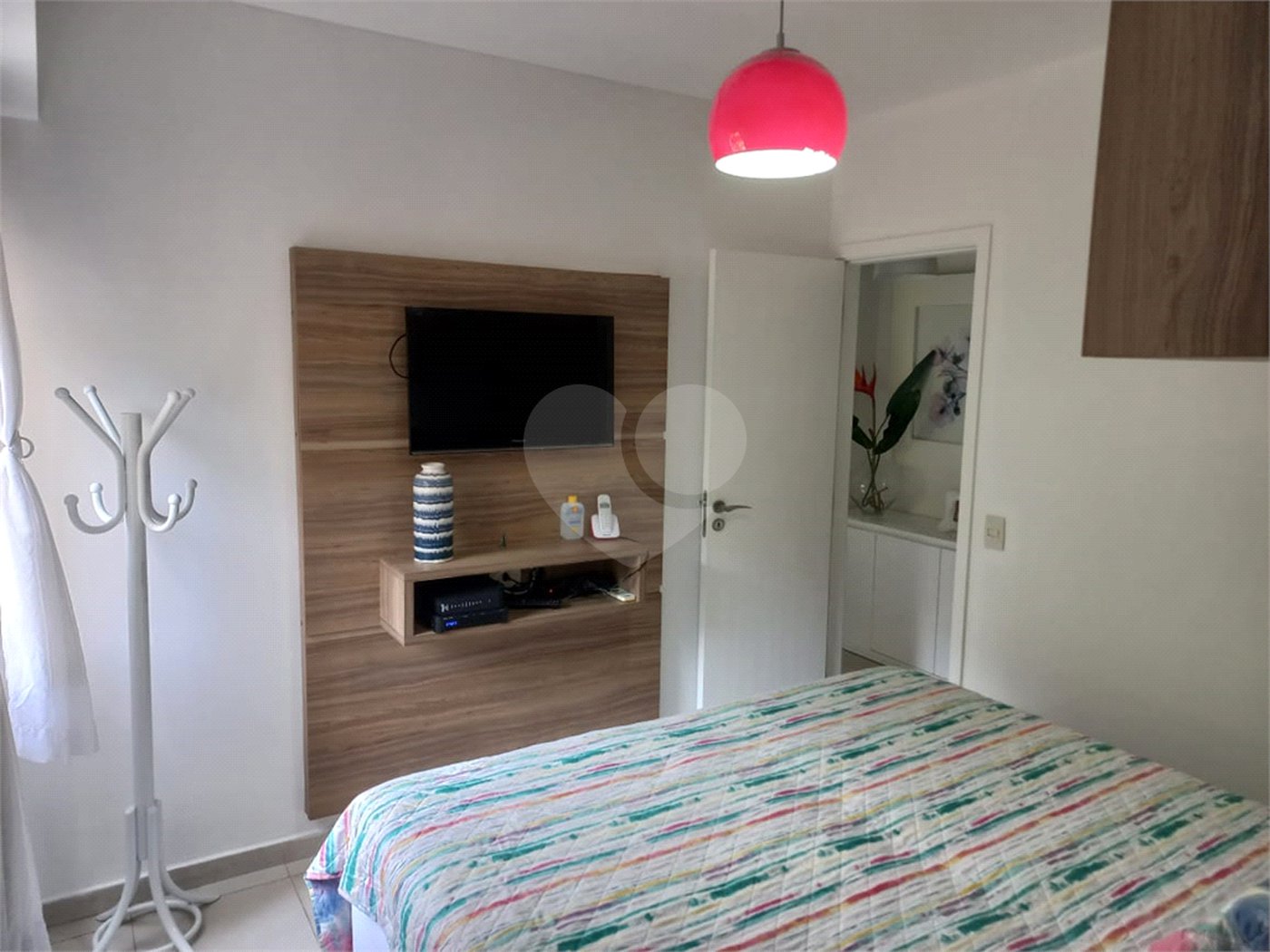 Apartamento à venda ou para alugar com 3 suítes em Enseada, Guarujá, SP