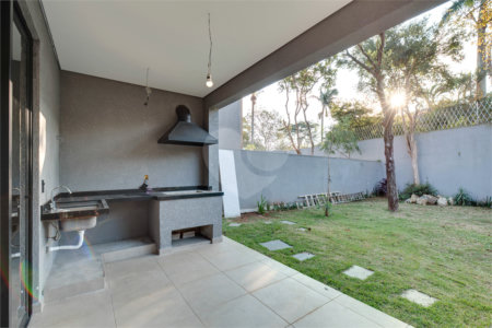Casa à venda com 4 suítes no condomínio Reserva Robélia, São Paulo - SP
