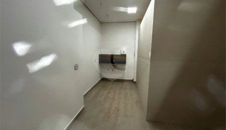 Sobrado à venda ou para alugar com 3 quartos em Higienópolis, São Paulo, SP