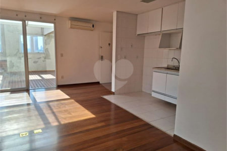 Cobertura à venda com 2 quartos, sendo 1 suíte, em Pinheiros, São Paulo, SP