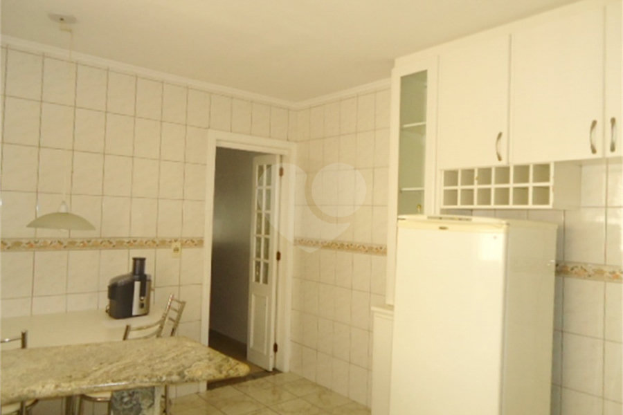 Sobrado à venda com 3 quartos, sendo 1 suíte, em Jardim Peri, São Paulo, SP