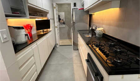 Apartamento à venda com 3 quartos, sendo 1 suíte,  em Vila Regente Feijó, São Paulo, SP