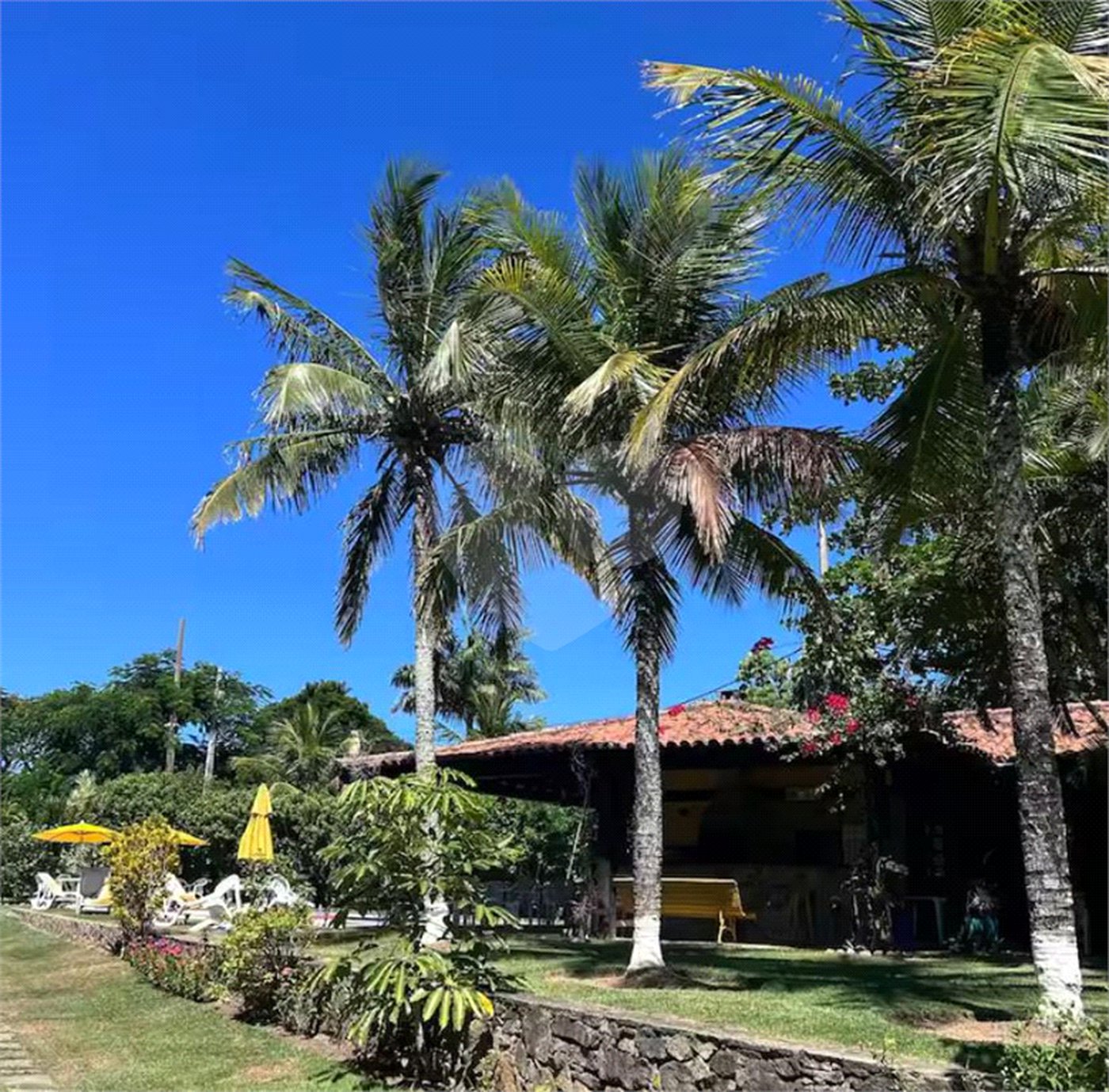 Casa à venda com 4 quartos, sendo 1 suíte,  em Geribá, Armação dos Búzios, RJ
