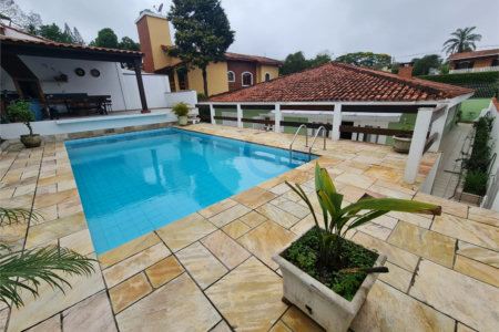 Casa Térrea à venda com 4 quartos, sendo 1 suíte, em Interlagos, São Paulo, SP
