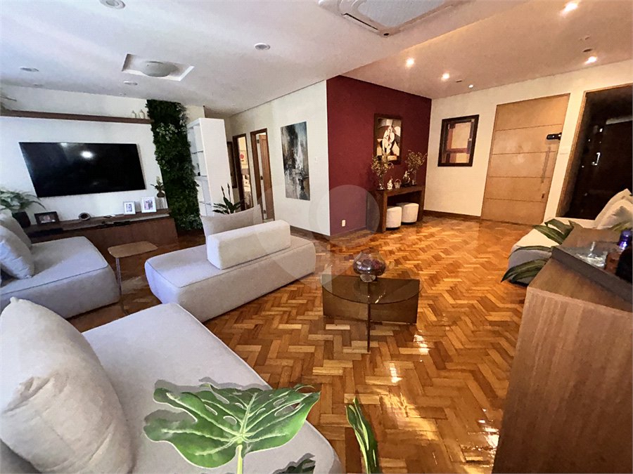 Cobertura à venda com 4 quartos, sendo 1 suíte,  em Rio Comprido, Rio de Janeiro, RJ