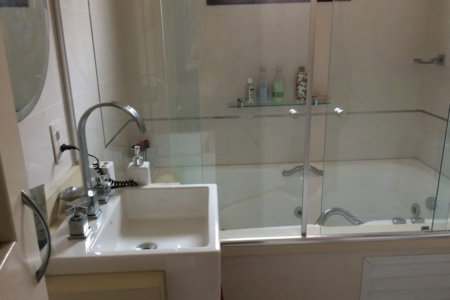 Casa à venda com 3 quartos, sendo 1 suíte, no condomínio Greenland, São Paulo - SP