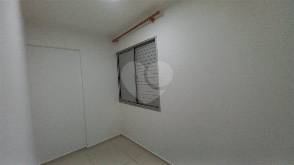 Apartamento à venda com 3 quartos em Jardim Londrina, São Paulo, SP