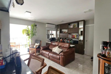 Apartamento à venda com 3 quartos, sendo 2 suítes, em Vila Anastácio, São Paulo, SP